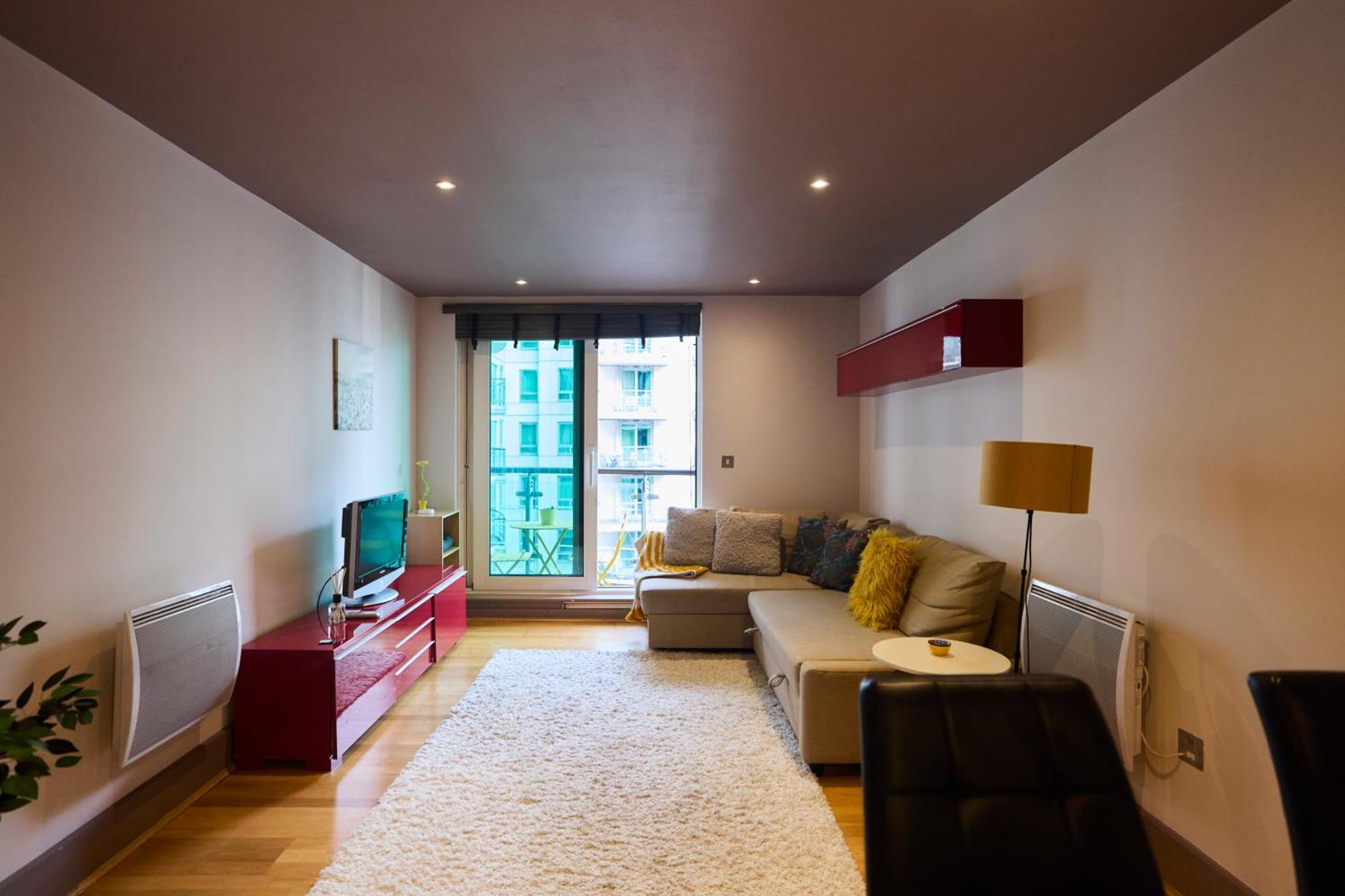 The Vauxhall Hideout - Comfy 2Bdr Flat With Balcony Londra Esterno foto